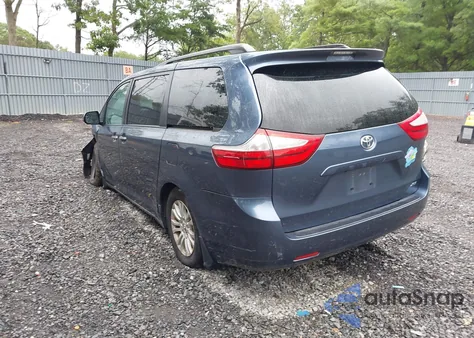 2017 Toyota Sienna Xle 8 Passenger from USA, damaged, VIN 5TDYZ3DC9HS797338